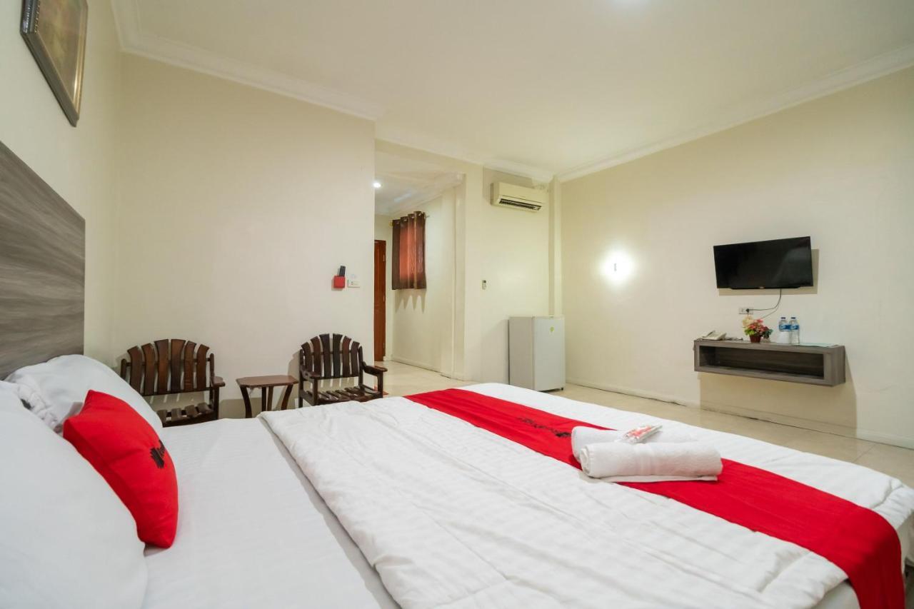 Reddoorz @ Pematangsiantar Hotel Ngoại thất bức ảnh