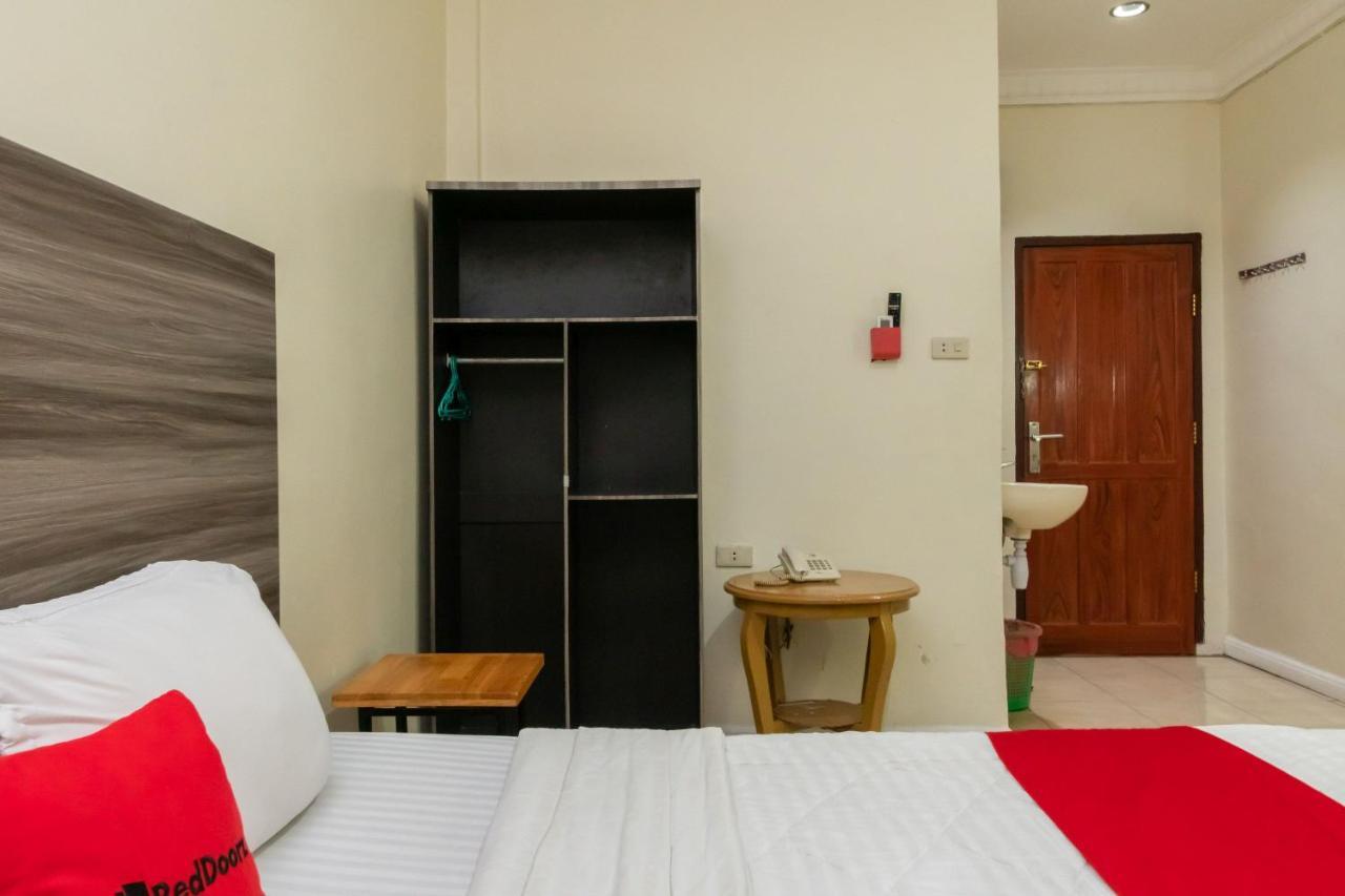 Reddoorz @ Pematangsiantar Hotel Ngoại thất bức ảnh